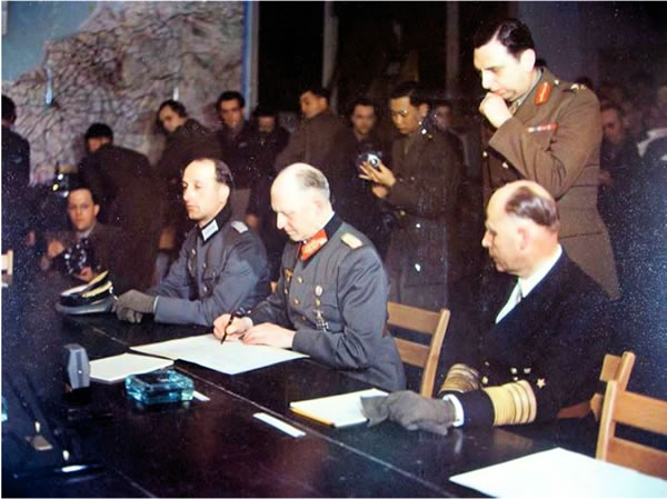 Capitulation signéee à Reims