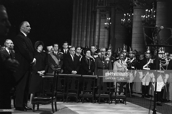 Cérémonie à Notre-Dame de Paris