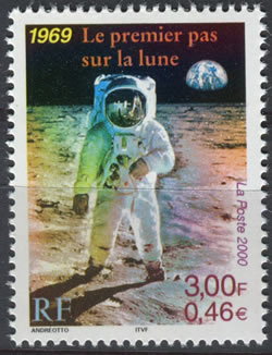 Premiers pas sur la lune