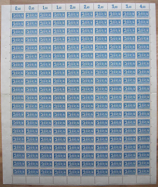 Feuille entière de vignette de surtaxe