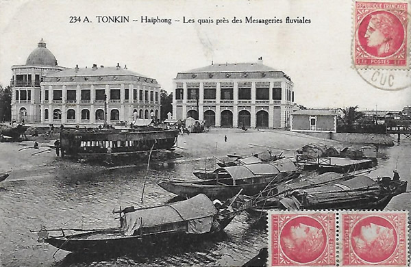 Carte postale de Haiphong pour la France affranchie à 3F en timbres français, avec griffe de propagande pour des négociations sur la Cochinchine