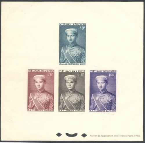 Prince Bao-Long en tenue traditionnelle