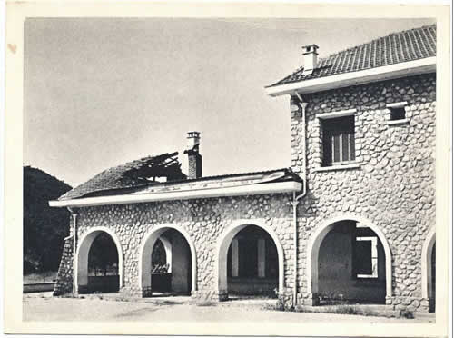 Carte FM baconnier école brûlée par les rebelles